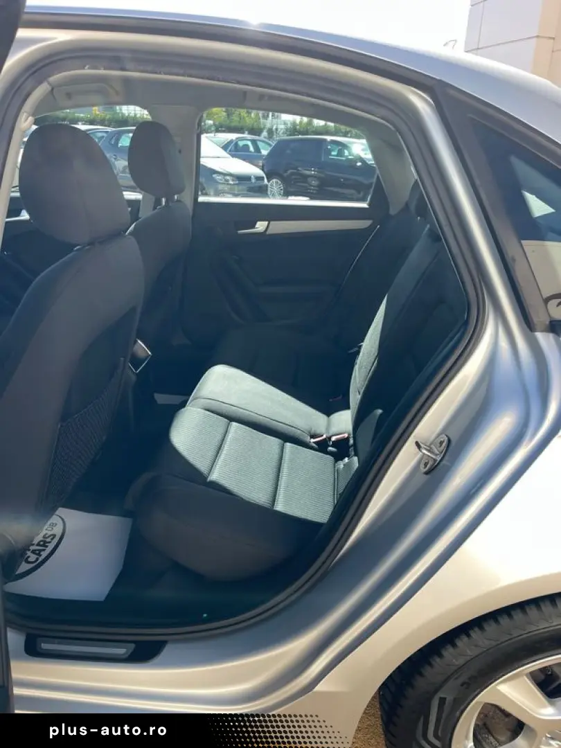 Audi A4 2.0TDI  143CP  Euro 5  BI-Xenon  Navi  Pilot  PDC