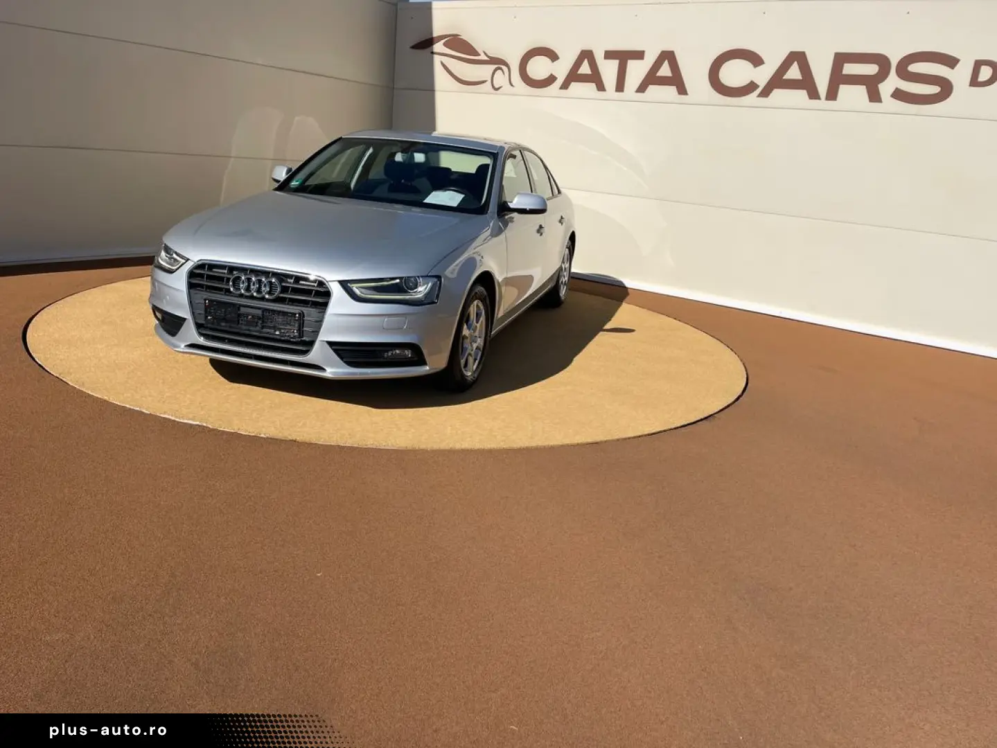 Audi A4 2.0TDI  143CP  Euro 5  BI-Xenon  Navi  Pilot  PDC