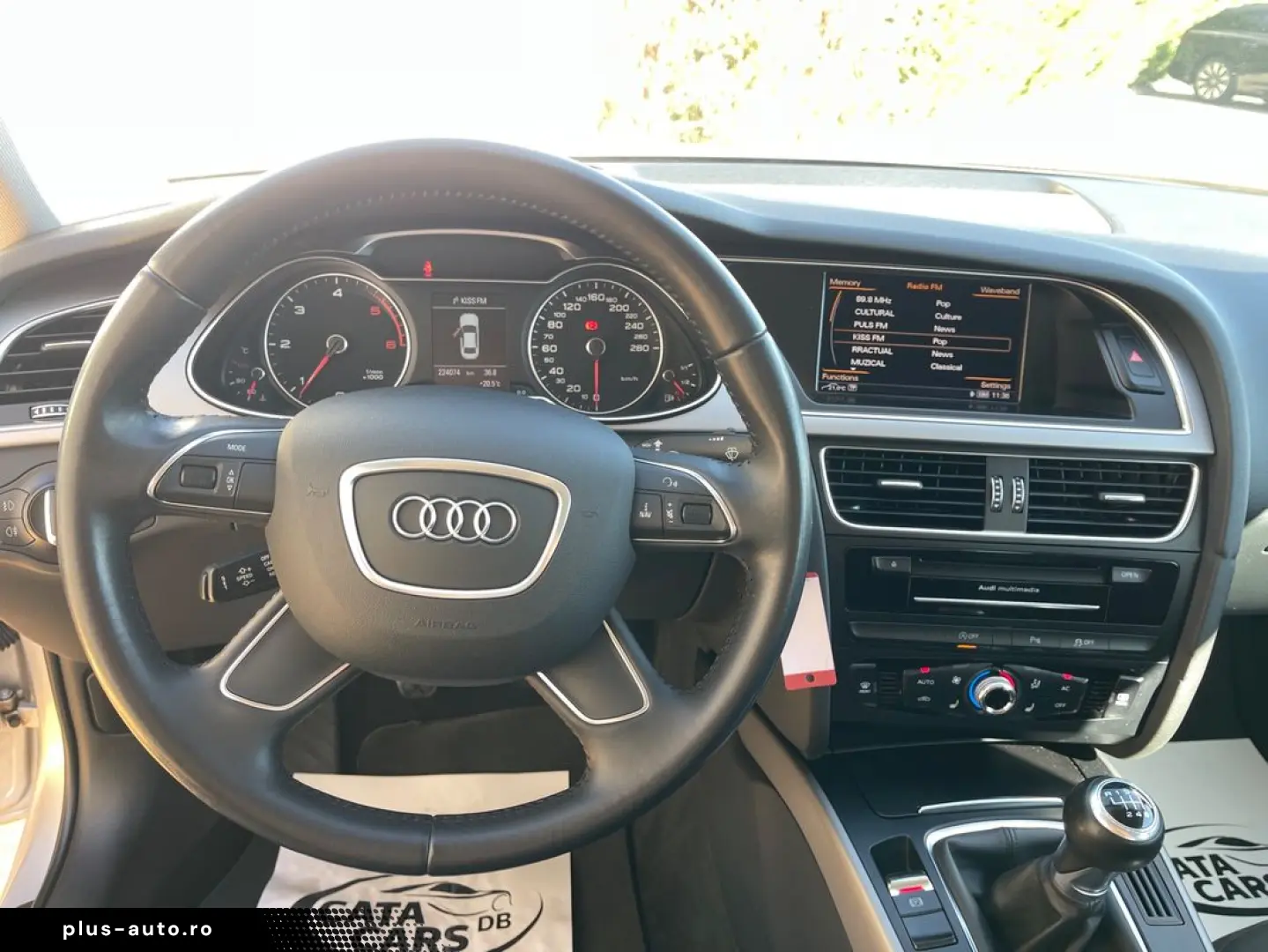 Audi A4 2.0TDI  143CP  Euro 5  BI-Xenon  Navi  Pilot  PDC