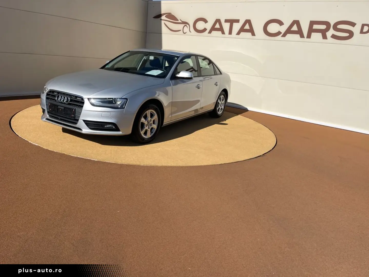 Audi A4 2.0TDI  143CP  Euro 5  BI-Xenon  Navi  Pilot  PDC