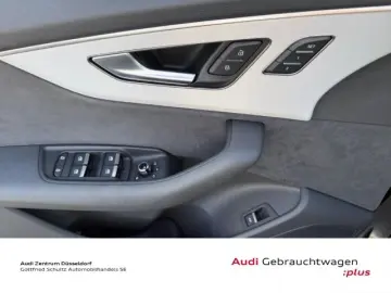 AUDI Q7 50 TDI quattro S line PANO MATRIX B&O