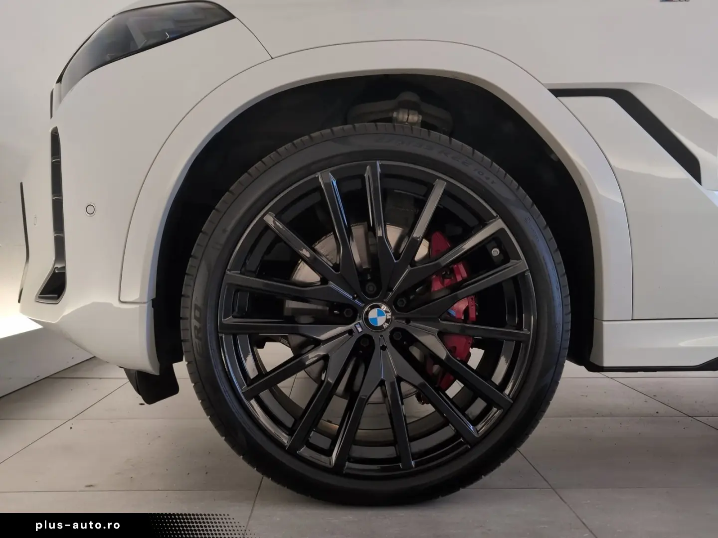 BMW X6 în leasing operațional MOOV