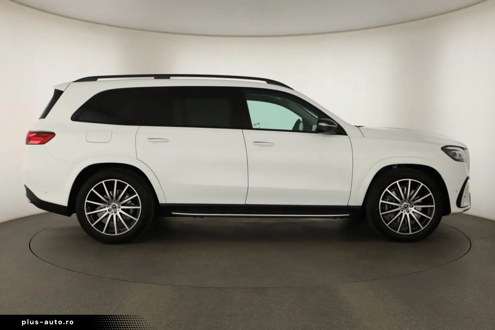MERCEDES-BENZ GLS în leasing operațional MOOV