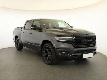 ANDERE Ram 1500 5.7 V8 Hemi