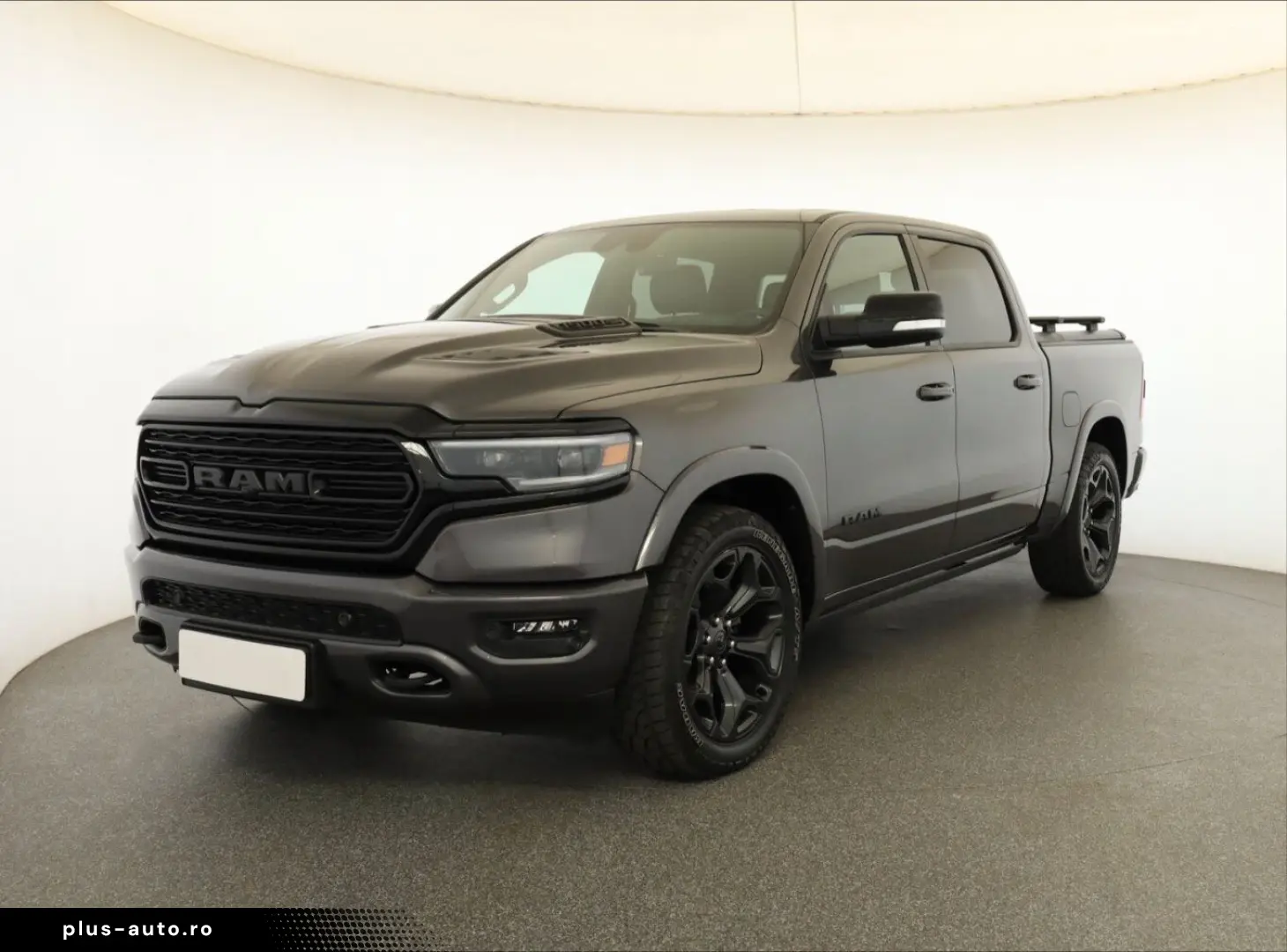 ANDERE Ram 1500 5.7 V8 Hemi