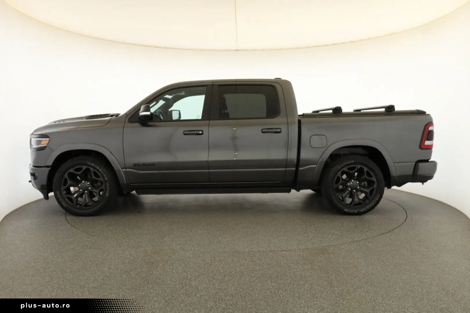 ANDERE Ram 1500 5.7 V8 Hemi