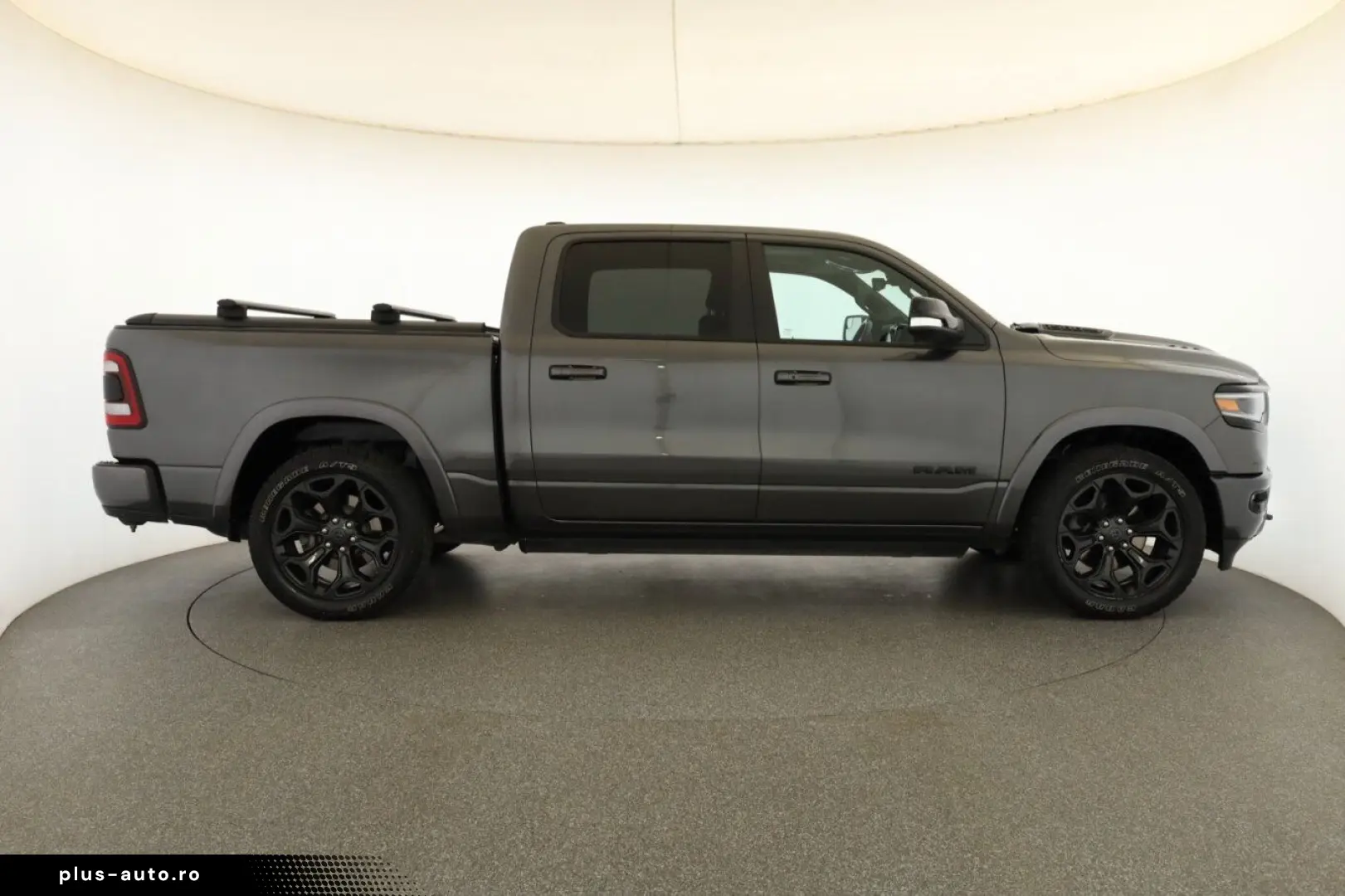 ANDERE Ram 1500 5.7 V8 Hemi