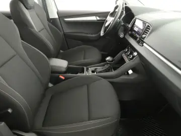 SKODA Karoq 2.0 TDI 2024   Automatik  Scheckheft