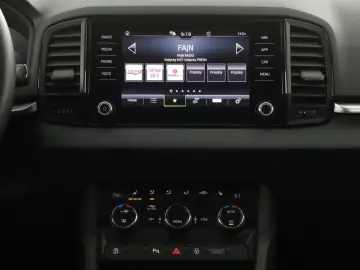SKODA Karoq 2.0 TDI 2024   Automatik  Scheckheft