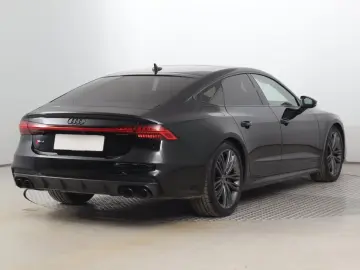 AUDI S7