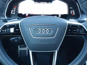 AUDI S7
