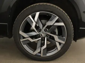 SKODA Karoq 2.0 TDI 2024 Sportline   Automatik