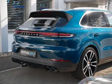 PORSCHE Cayenne MASSAGE-2DISPLAY-PANO-INNO-BOSE-BEIGE