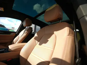 PORSCHE Cayenne MASSAGE-2DISPLAY-PANO-INNO-BOSE-BEIGE