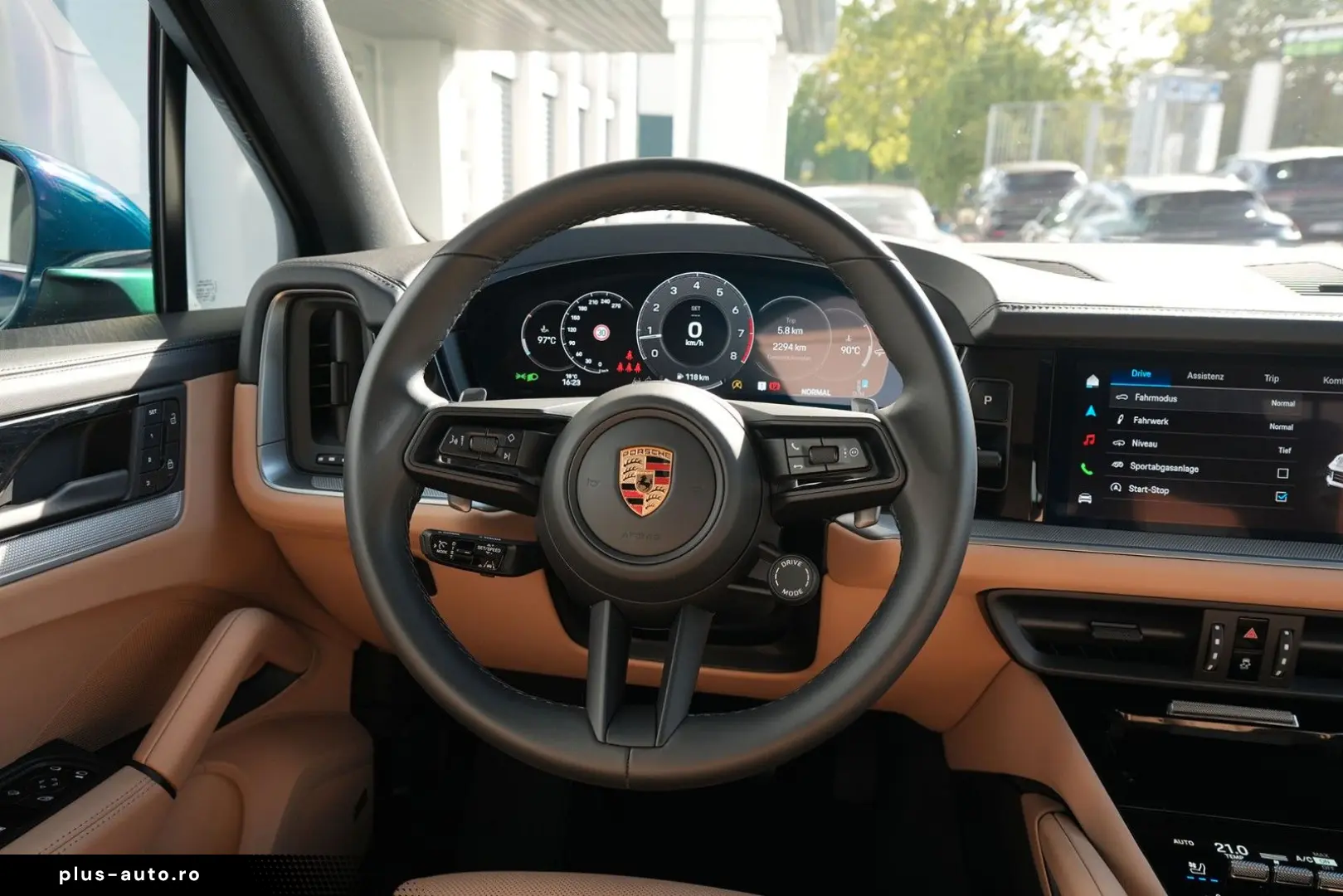 PORSCHE Cayenne MASSAGE-2DISPLAY-PANO-INNO-BOSE-BEIGE