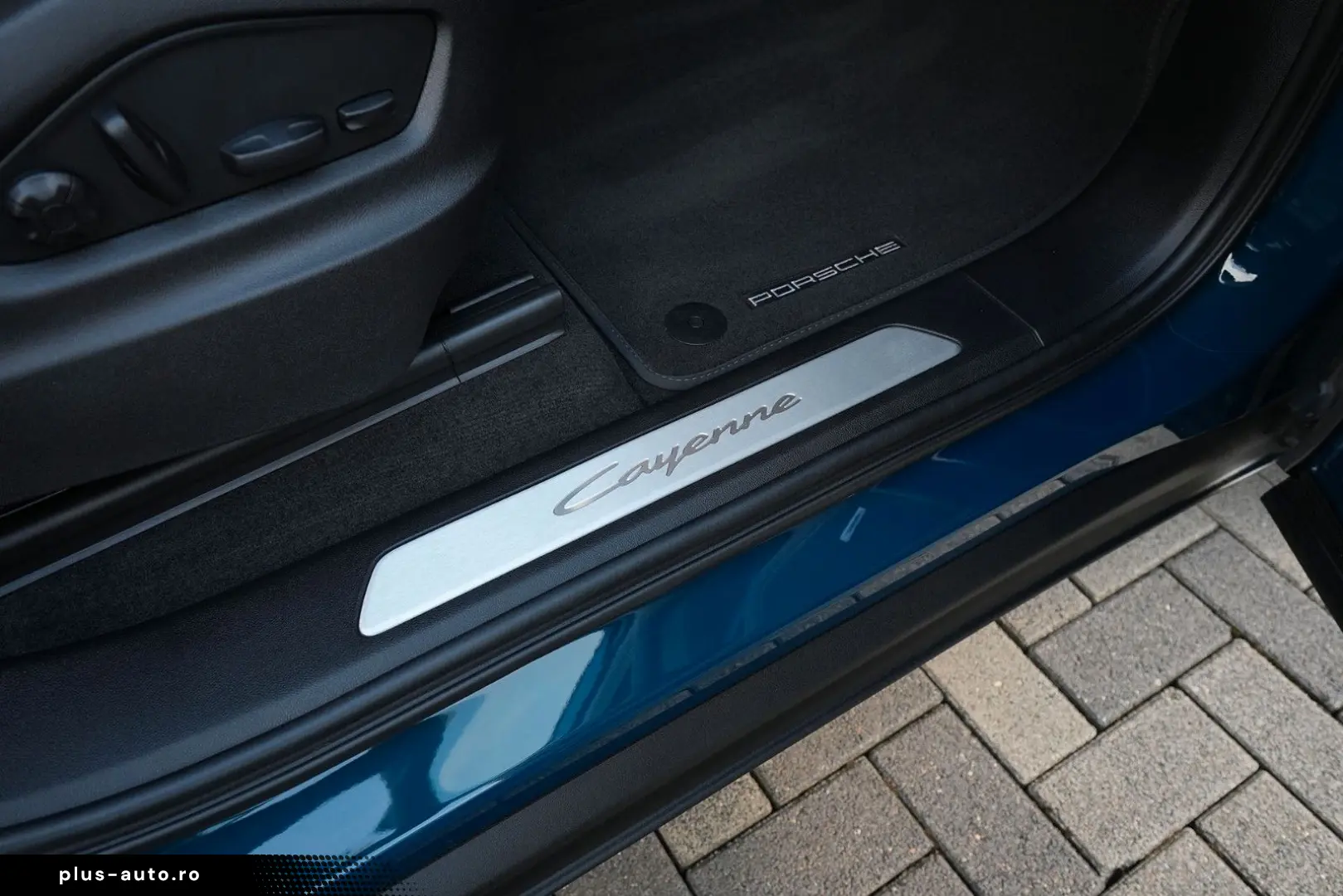 PORSCHE Cayenne MASSAGE-2DISPLAY-PANO-INNO-BOSE-BEIGE