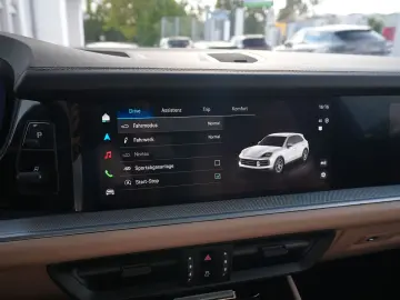PORSCHE Cayenne MASSAGE-2DISPLAY-PANO-INNO-BOSE-BEIGE