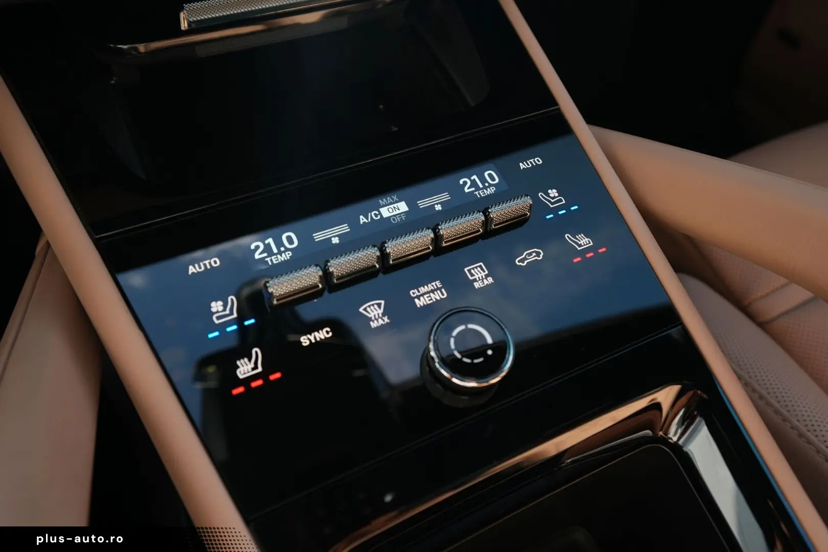 PORSCHE Cayenne MASSAGE-2DISPLAY-PANO-INNO-BOSE-BEIGE