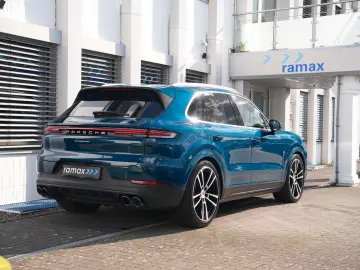 PORSCHE Cayenne MASSAGE-2DISPLAY-PANO-INNO-BOSE-BEIGE