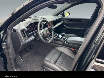 PORSCHE Cayenne E-Hybrid Coupe Black Edition HA-Lenkung