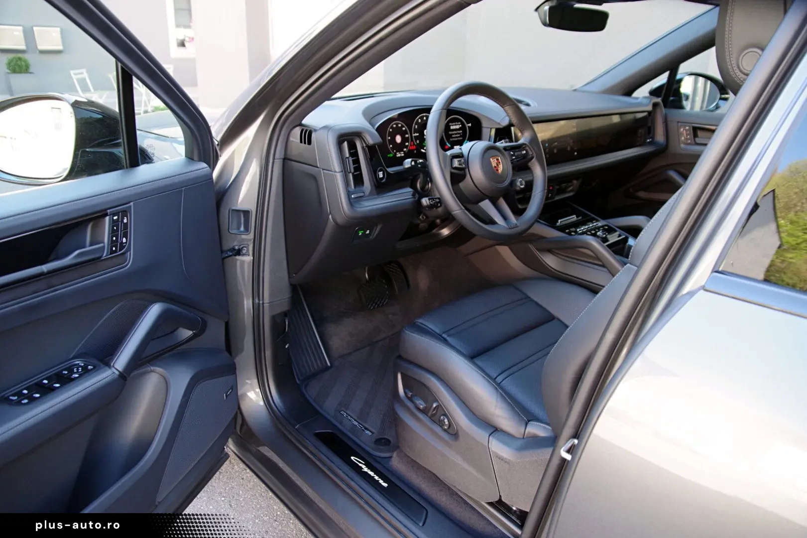 PORSCHE Cayenne Coupe E-Hybrid Black Edition BFD Head-Up