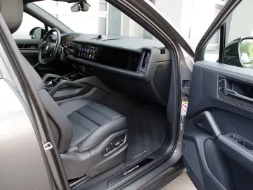PORSCHE Cayenne Coupe E-Hybrid Black Edition BFD Head-Up