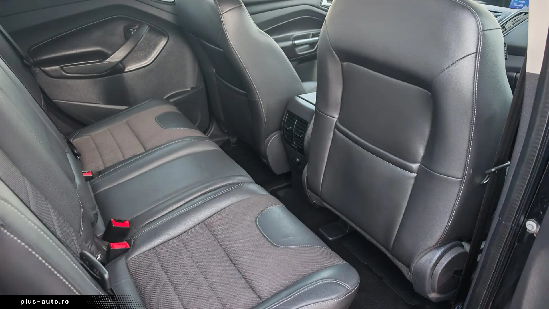 Ford Kuga 2.0 TDCi 4WD Powershift Titanium