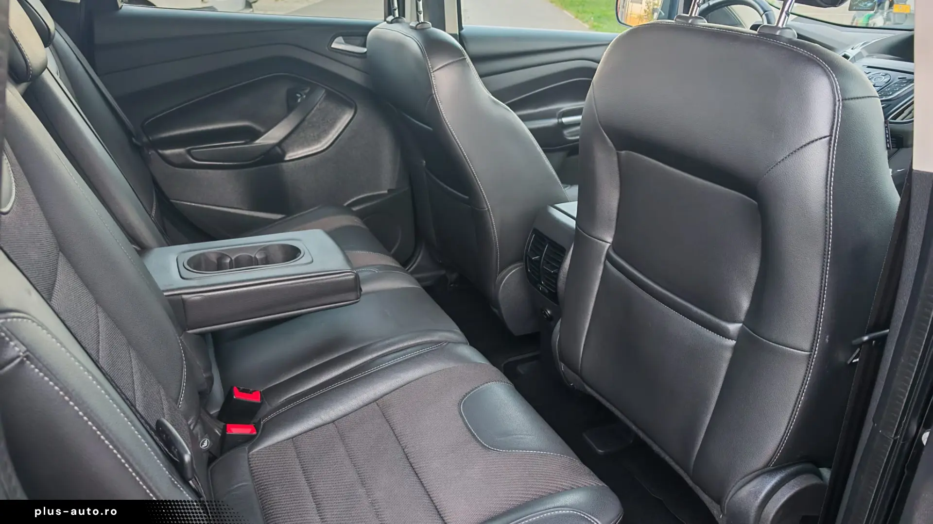 Ford Kuga 2.0 TDCi 4WD Powershift Titanium