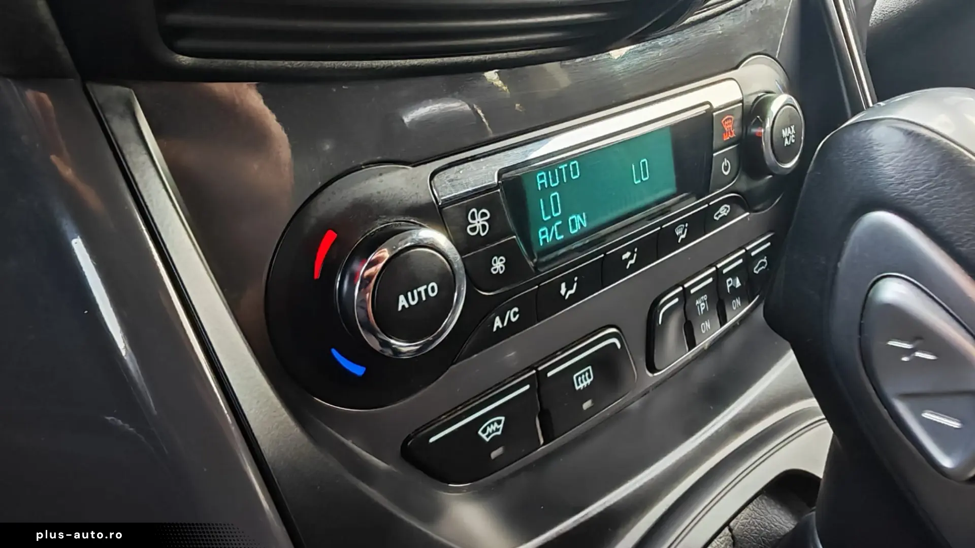 Ford Kuga 2.0 TDCi 4WD Powershift Titanium