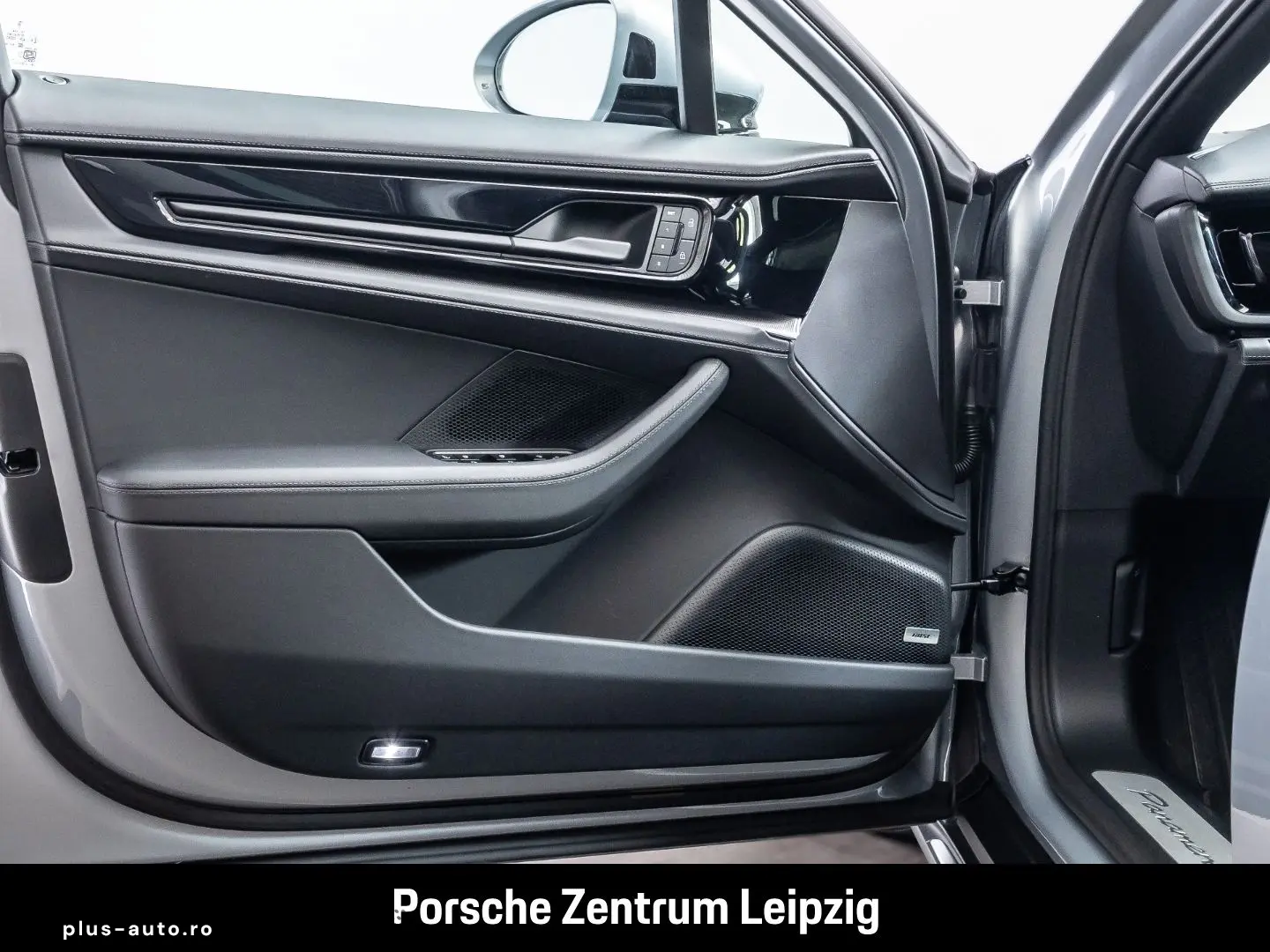 PORSCHE Panamera 4 E-Hybrid SportDesign HD BeifDisplay B