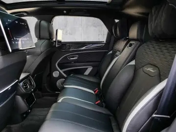 BENTLEY Bentayga Speed Light Emerald  Leather  Carbon