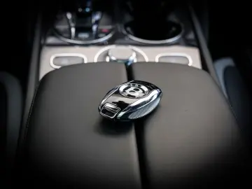BENTLEY Bentayga Speed Light Emerald  Leather  Carbon