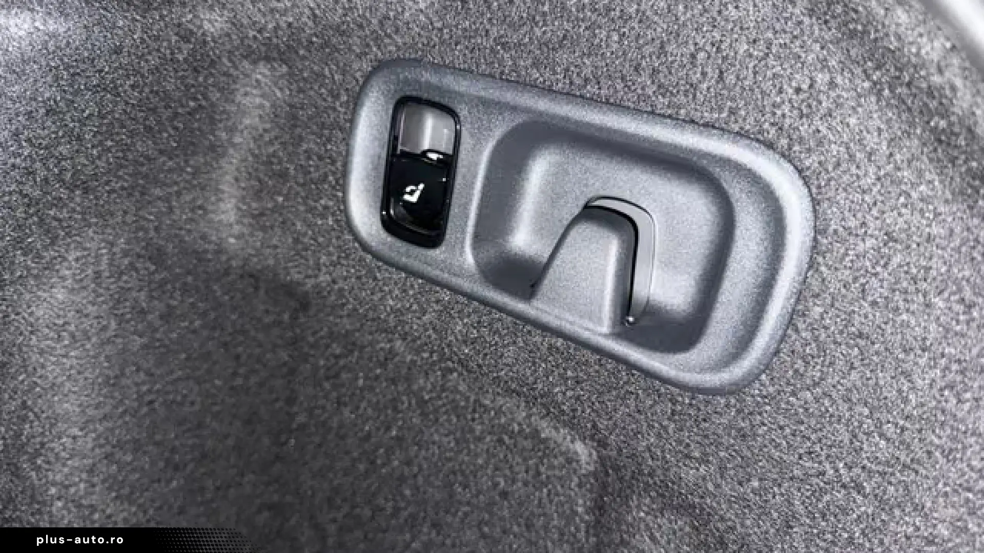 MERCEDES-BENZ Clasa C în leasing operațional MOOV