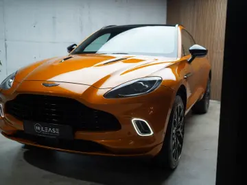 ASTON MARTIN DBX 4.0 V8