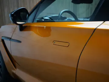 ASTON MARTIN DBX 4.0 V8