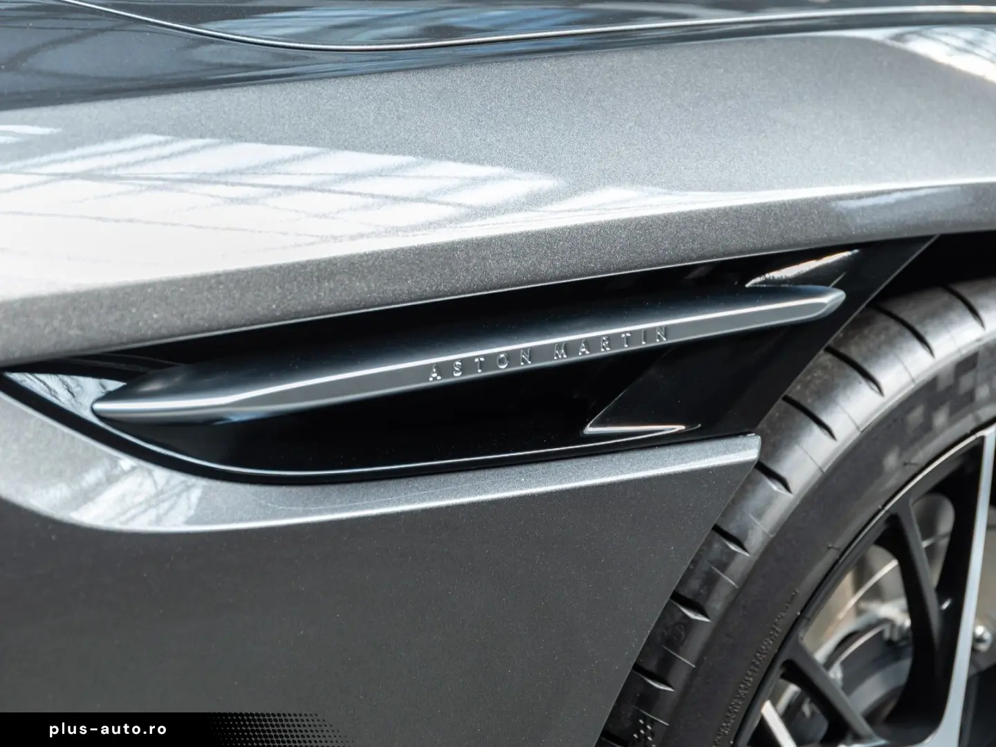 ASTON MARTIN DB12 Volante   360 Degree Camera   Vent. Seats