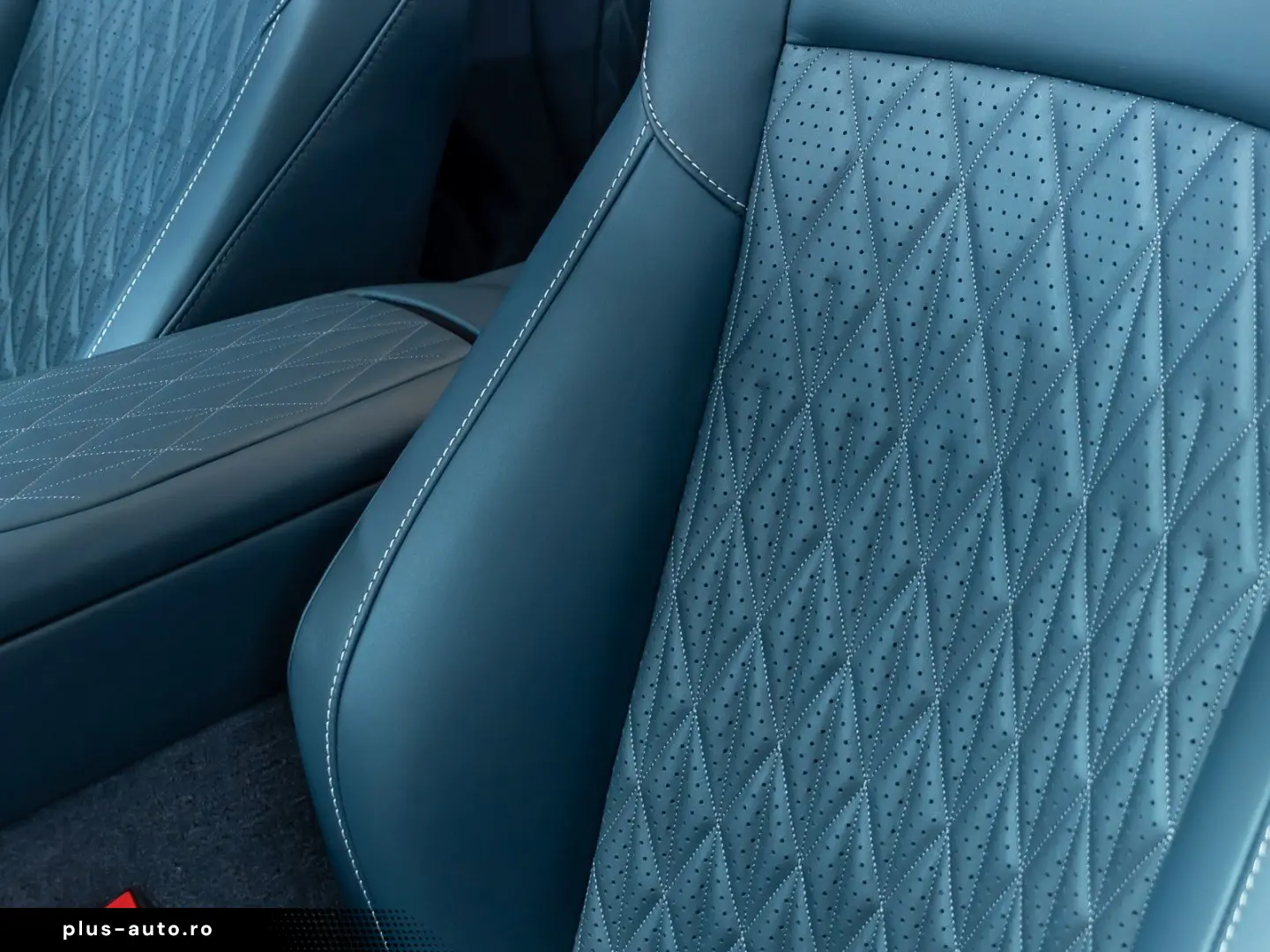 ASTON MARTIN DB12 Volante   360 Degree Camera   Vent. Seats