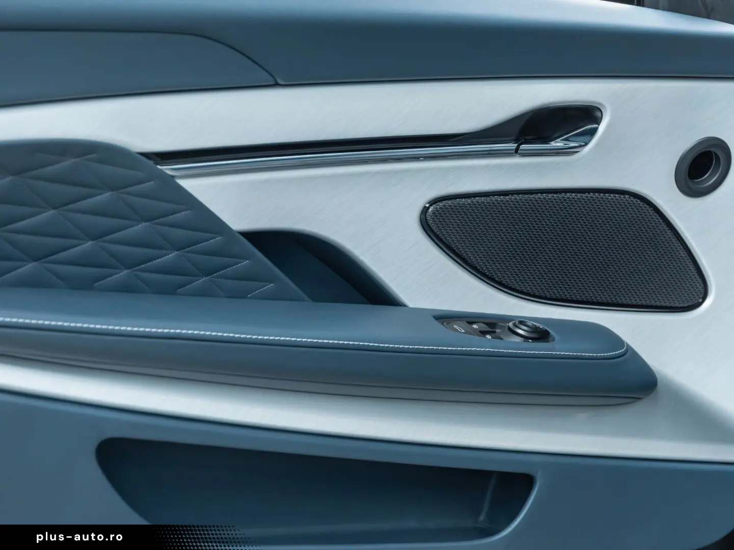ASTON MARTIN DB12 Volante   360 Degree Camera   Vent. Seats