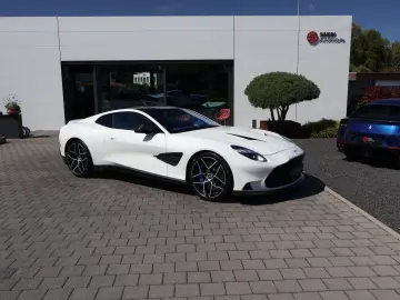 ASTON MARTIN Vanquish V12 by  Q  full CARBON-Sonderl…