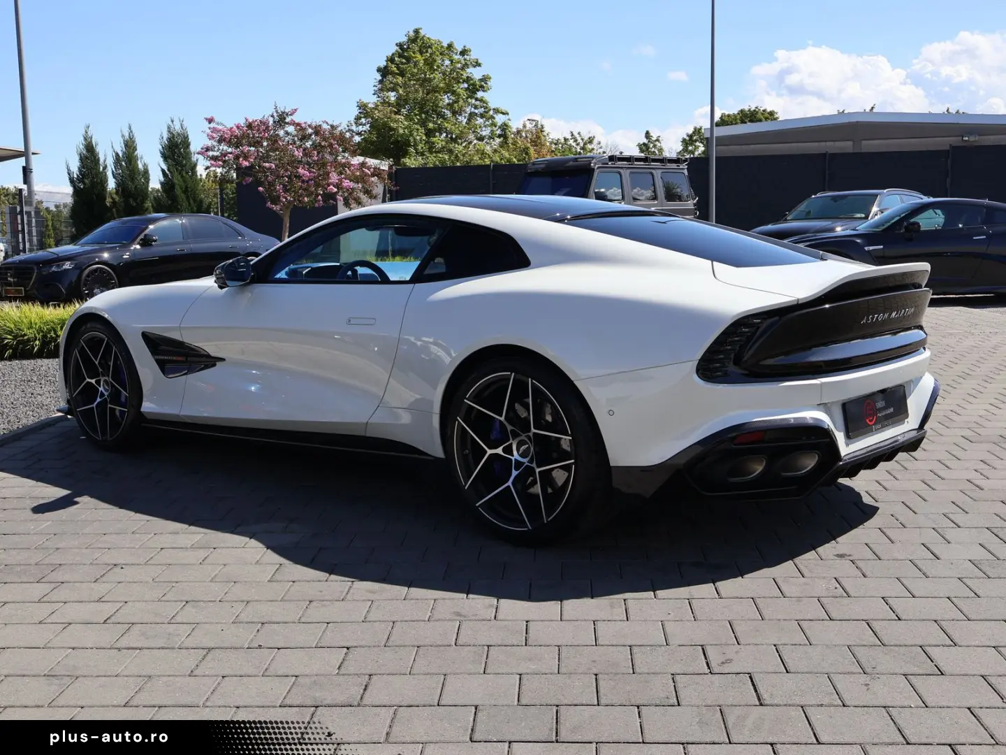 ASTON MARTIN Vanquish V12 by  Q  full CARBON-Sonderl&hellip;