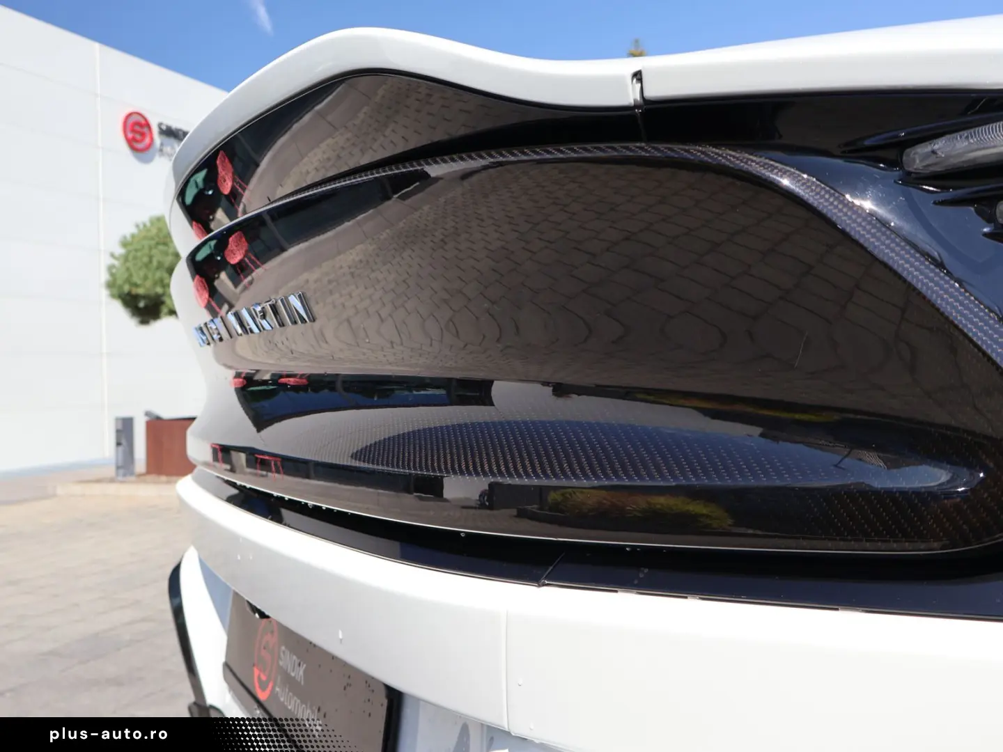 ASTON MARTIN Vanquish V12 by  Q  full CARBON-Sonderl&hellip;