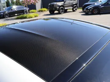 ASTON MARTIN Vanquish V12 by  Q  full CARBON-Sonderl…