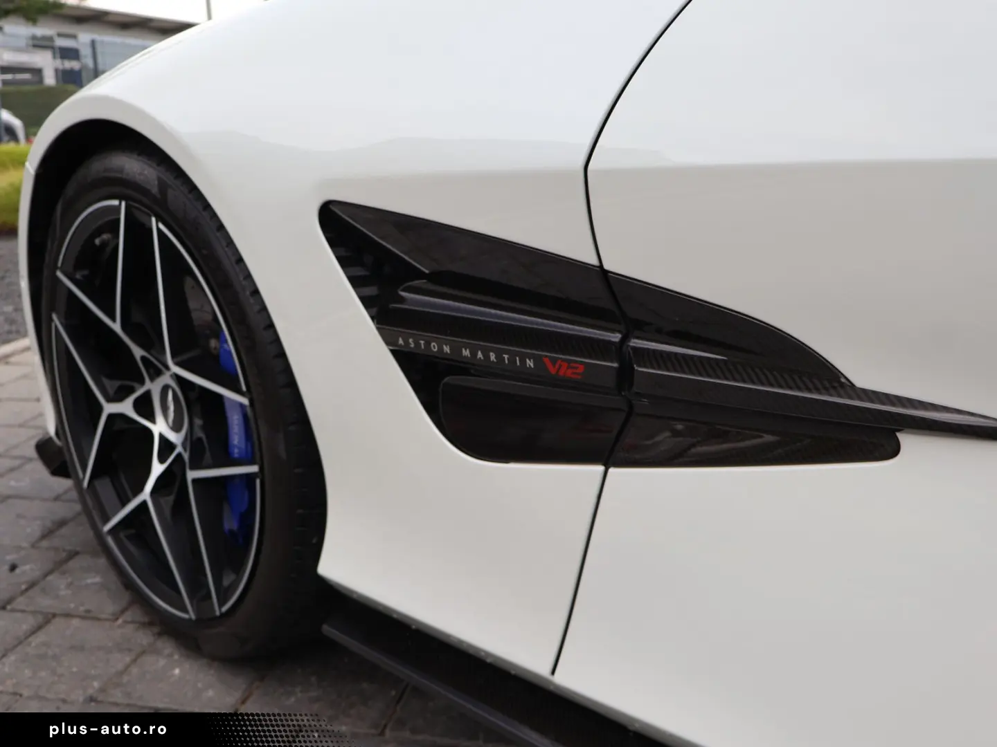 ASTON MARTIN Vanquish V12 by  Q  full CARBON-Sonderl&hellip;