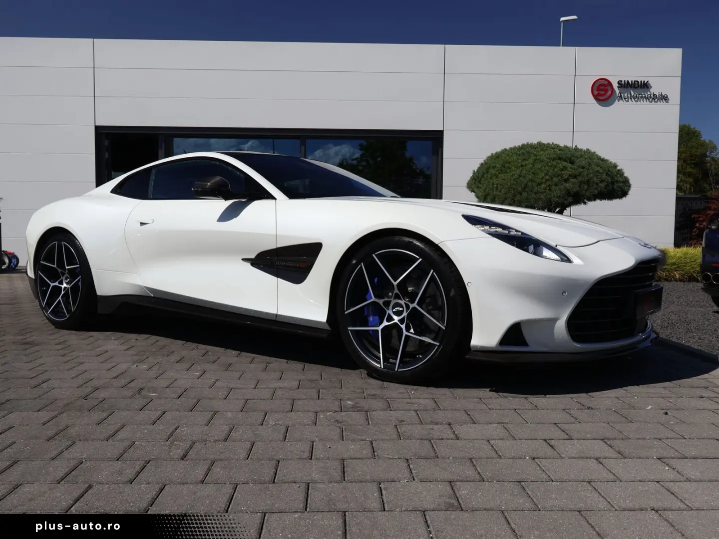 ASTON MARTIN Vanquish V12 by  Q  full CARBON-Sonderl&hellip;