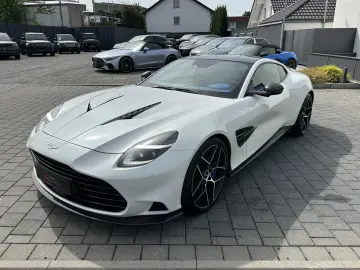 ASTON MARTIN Vanquish V12 by  Q  full CARBON-Sonderl…