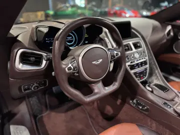 ASTON MARTIN DBS V12 Volante Superleggera Dt.Auto unfallfrei