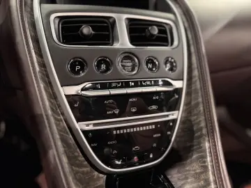 ASTON MARTIN DBS V12 Volante Superleggera Dt.Auto unfallfrei
