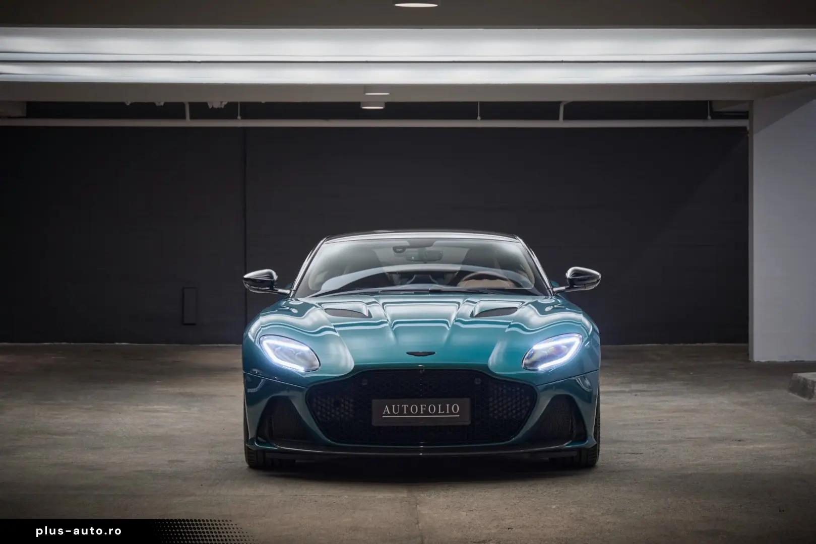 ASTON MARTIN DBS 5.2 V12