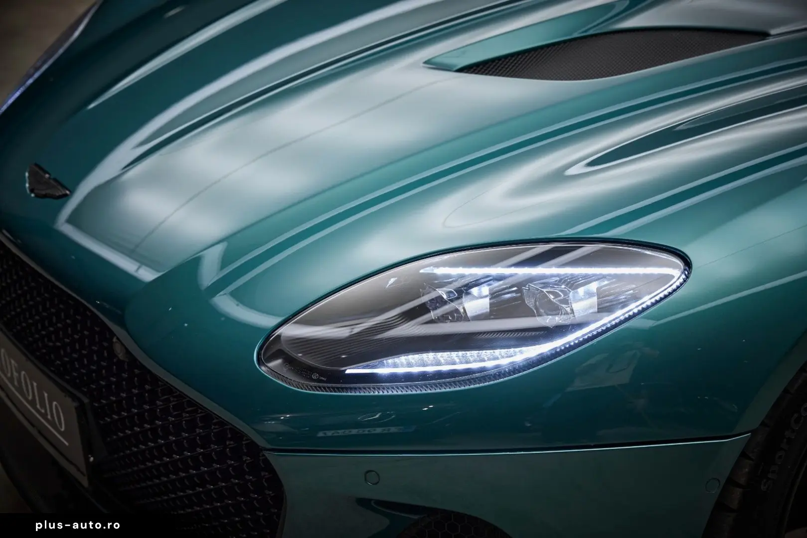 ASTON MARTIN DBS 5.2 V12