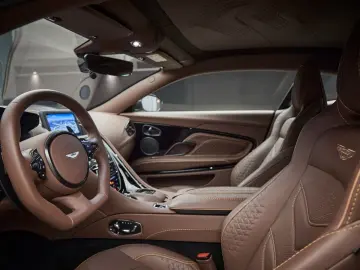 ASTON MARTIN DBS 5.2 V12